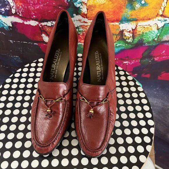 Vintage Naturalizer Stacked Heel Loafer Style Pump Size 7.5 Medium Leather - Picture 2 of 7